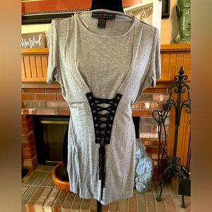 Women’s T-Shirt with black lace tie front - Size XL